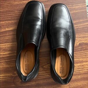 Ecco Black Leather Slip-On Loafers Helsinki 2